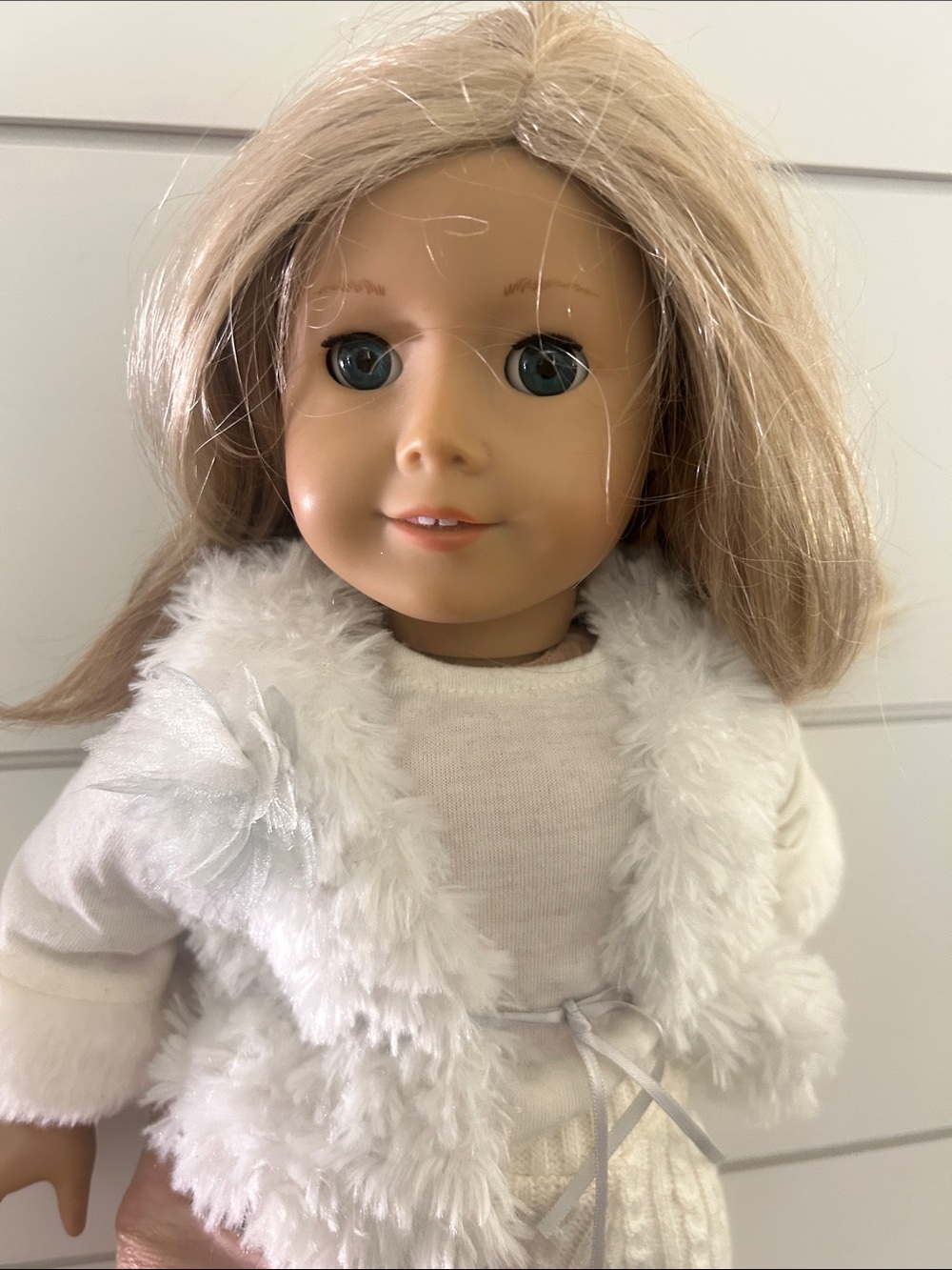 American girl Doll - Brand wearing snow suit